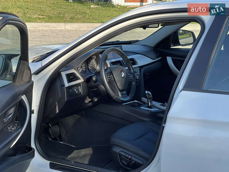 Седан BMW 3 Series 2014 в Ровно