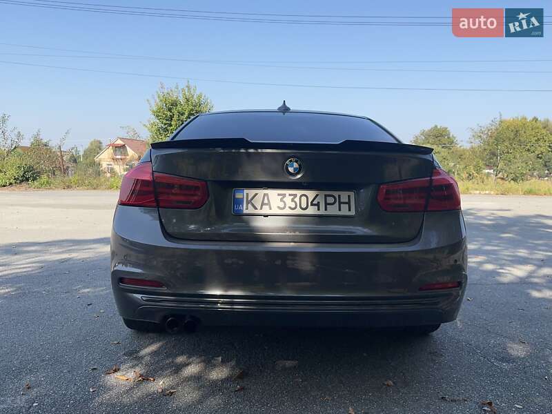 Седан BMW 3 Series 2016 в Киеве