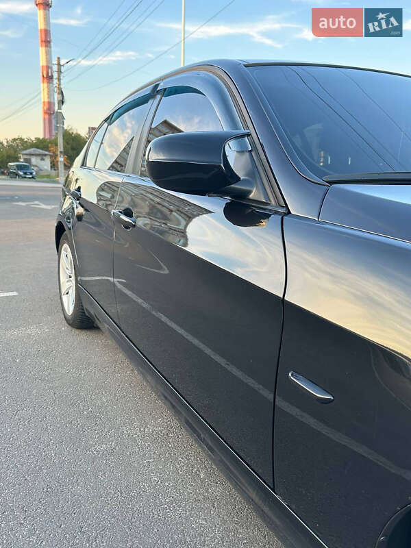 Седан BMW 3 Series 2009 в Житомире