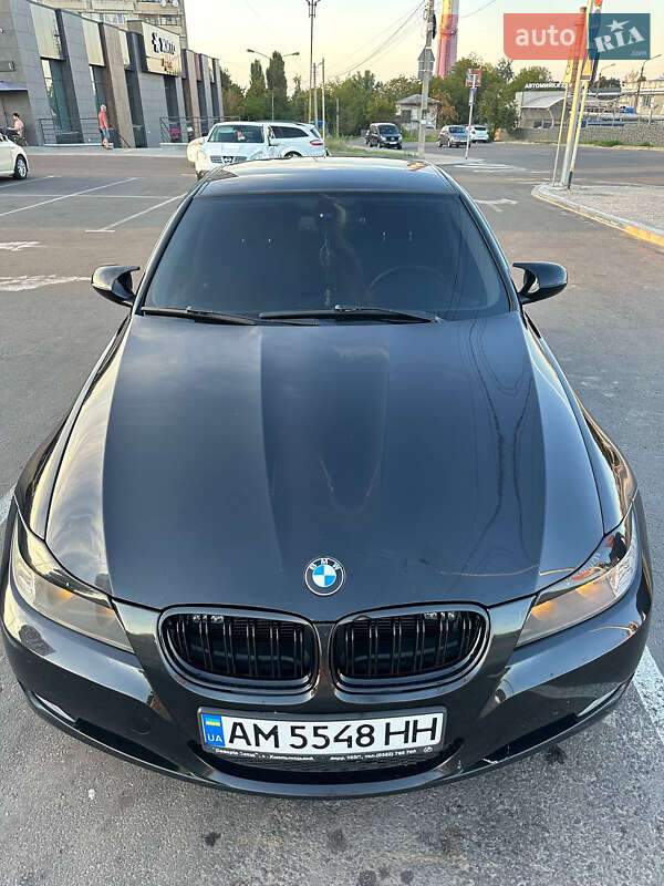 Седан BMW 3 Series 2009 в Житомире