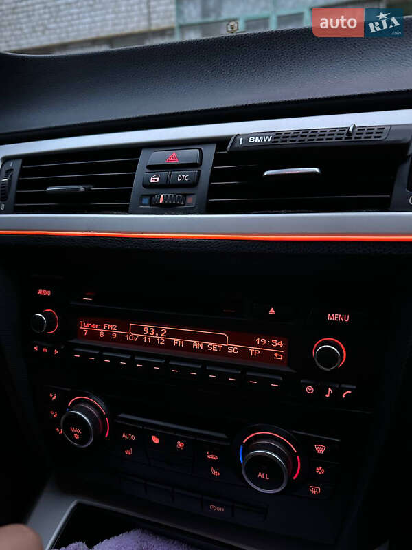 Седан BMW 3 Series 2009 в Житомире