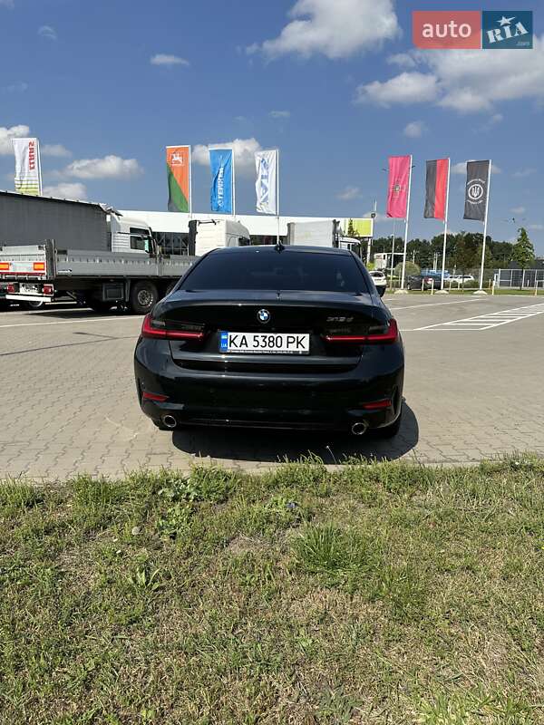Седан BMW 3 Series 2022 в Києві