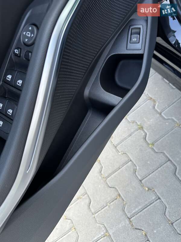 Седан BMW 3 Series 2022 в Києві