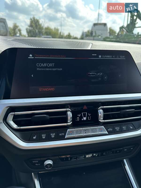 Седан BMW 3 Series 2022 в Києві