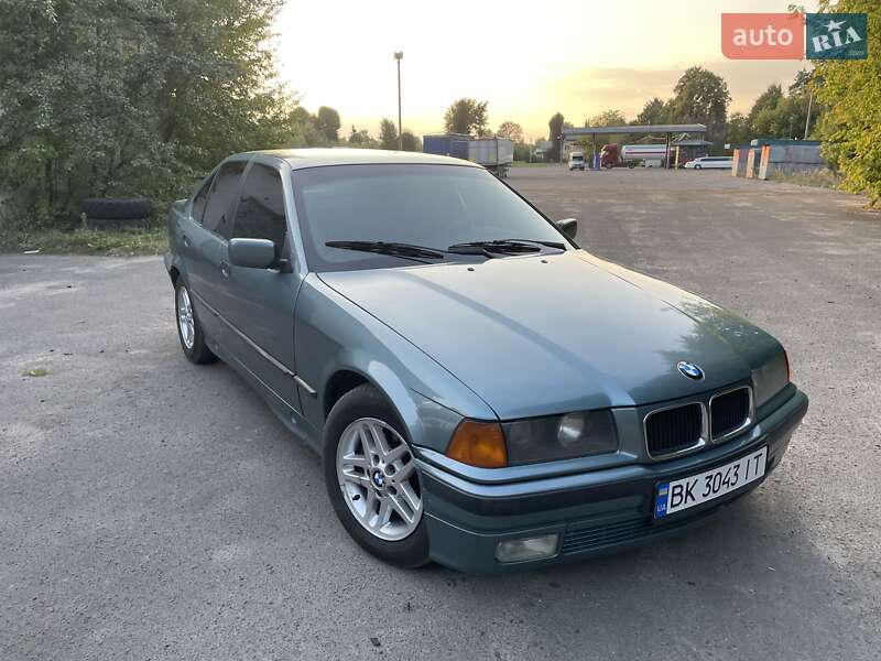 BMW 3 Series 1993