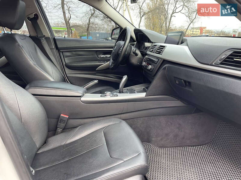 Седан BMW 3 Series 2012 в Одессе