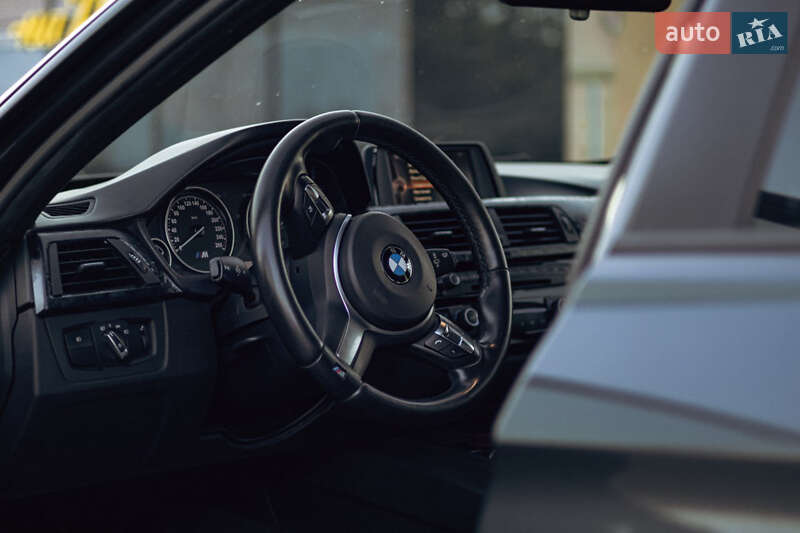 Седан BMW 3 Series 2016 в Киеве