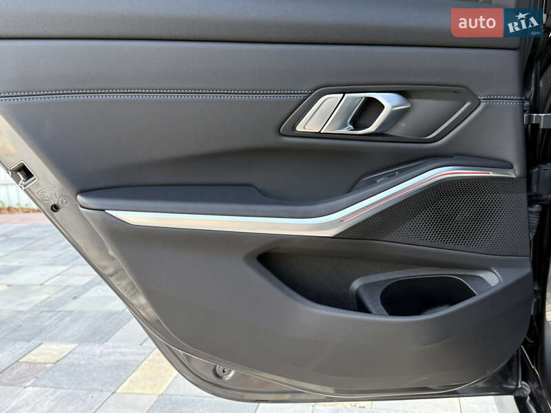 Седан BMW 3 Series 2022 в Києві