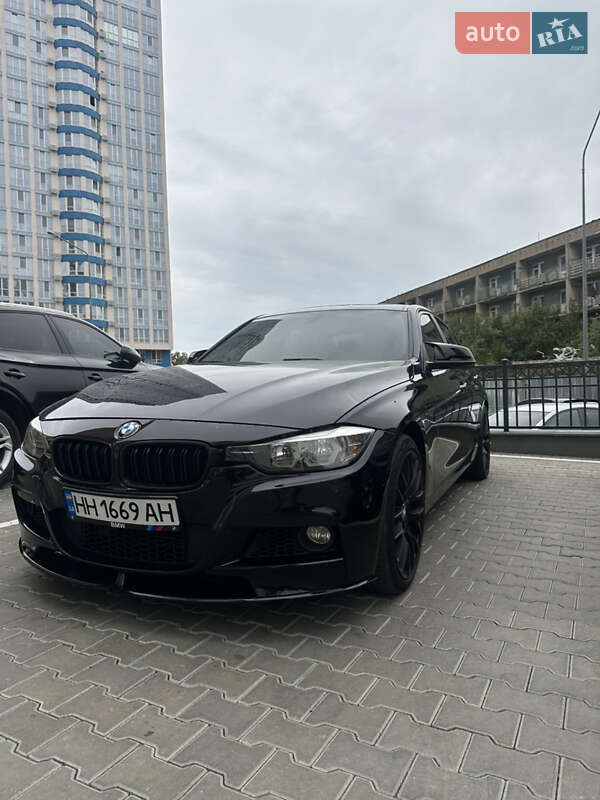 Седан BMW 3 Series 2016 в Одесі