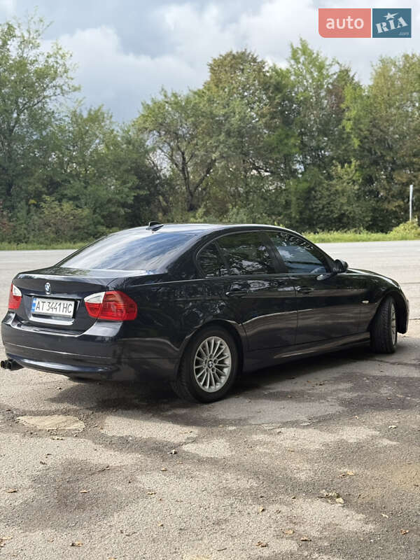 Седан BMW 3 Series 2006 в Ивано-Франковске