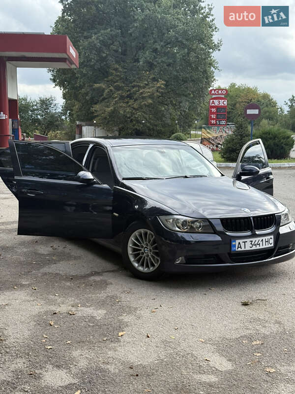 Седан BMW 3 Series 2006 в Ивано-Франковске