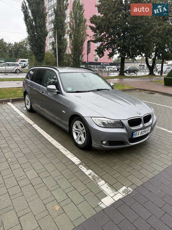 Универсал BMW 3 Series 2010 в Хмельницком