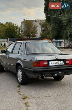 Седан BMW 3 Series 1990 в 