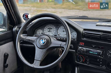 Седан BMW 3 Series 1990 в 