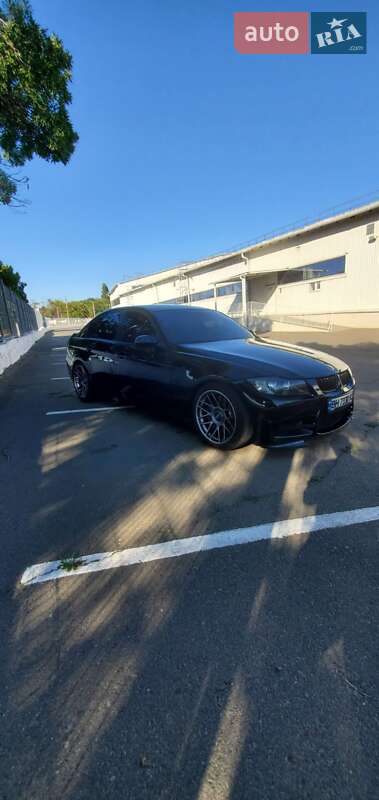 Седан BMW 3 Series 2005 в Белгороде-Днестровском фото 12 Седан BMW 3 Series 2005 в Белгороде-Днестровском