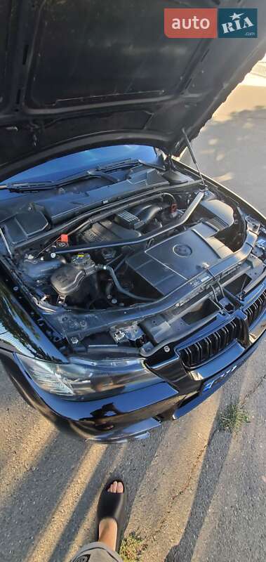 Седан BMW 3 Series 2005 в Белгороде-Днестровском фото 19 Седан BMW 3 Series 2005 в Белгороде-Днестровском