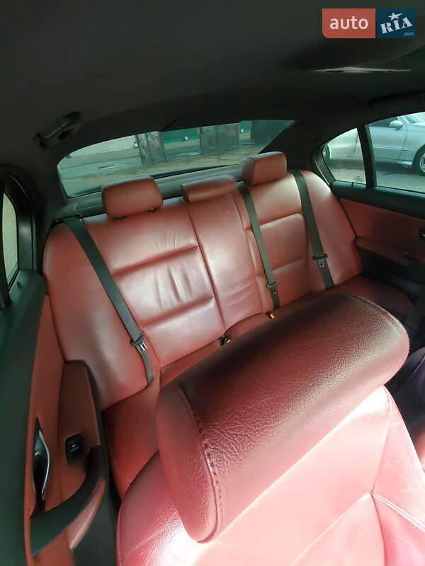 Седан BMW 3 Series 2005 в Белгороде-Днестровском фото 23 Седан BMW 3 Series 2005 в Белгороде-Днестровском