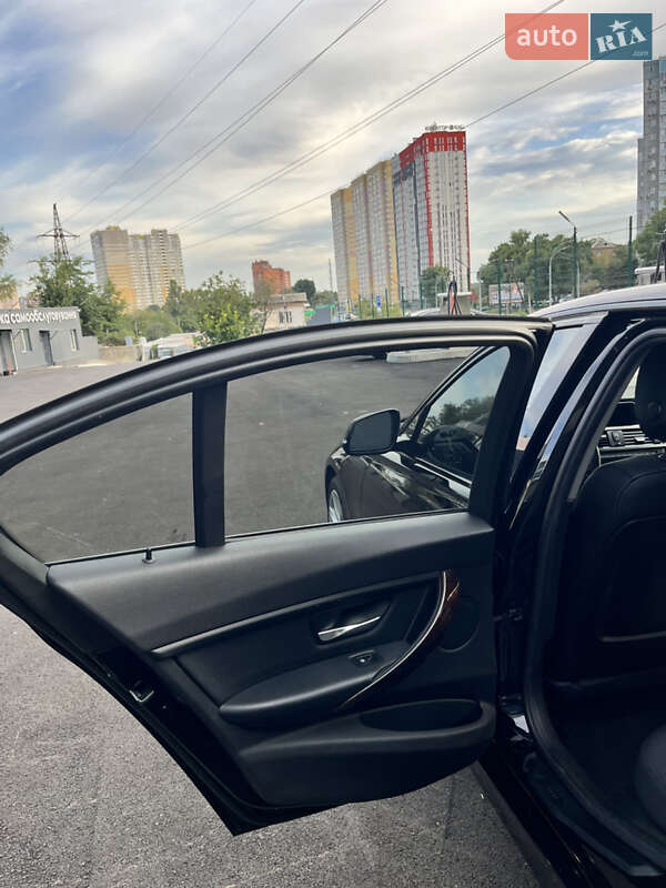 Седан BMW 3 Series 2015 в Киеве фото 15 Седан BMW 3 Series 2015 в Киеве