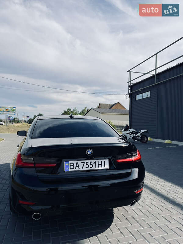Седан BMW 3 Series 2019 в Кропивницком фото 15 Седан BMW 3 Series 2019 в Кропивницком