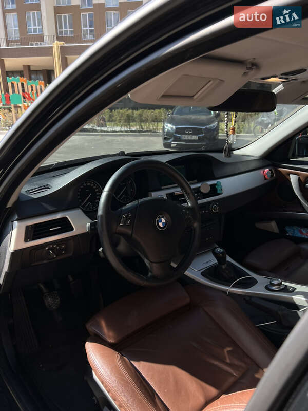 Седан BMW 3 Series 2008 в Киеве