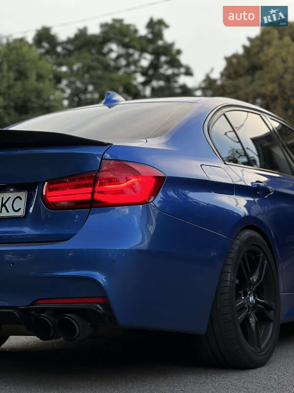Седан BMW 3 Series 2015 в Черкассах