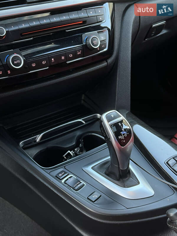 Седан BMW 3 Series 2015 в Черкассах