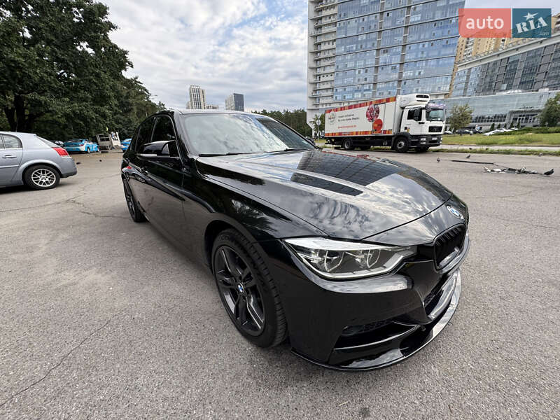 Седан BMW 3 Series 2018 в Киеве