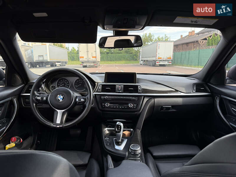 Седан BMW 3 Series 2015 в Львові