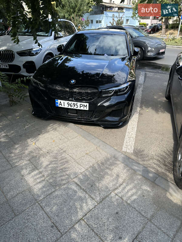 Седан BMW 3 Series 2022 в Ізмаїлі