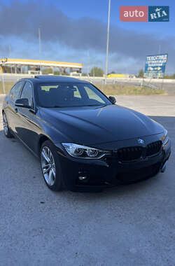 Седан BMW 3 Series 2017 в Киеве