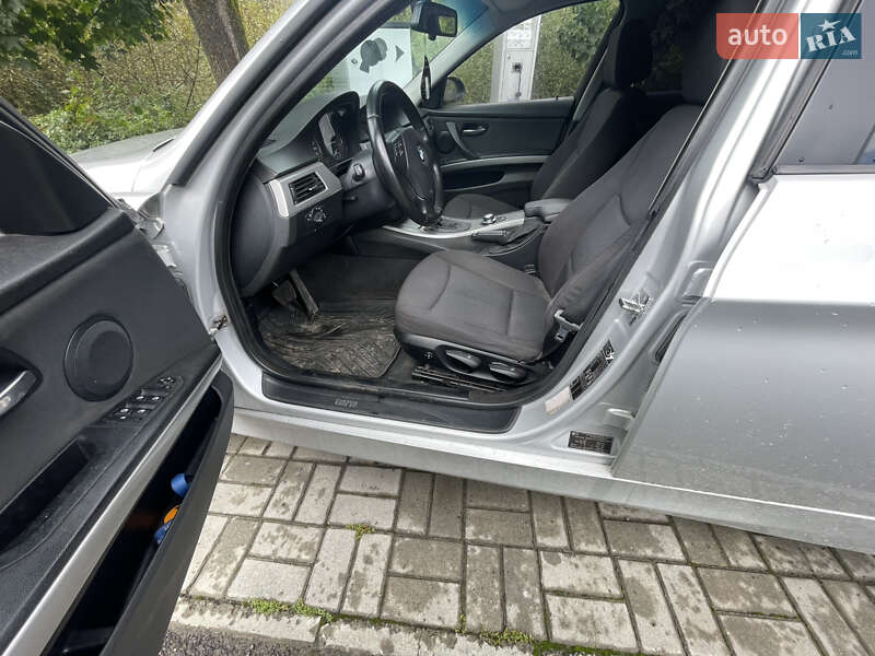 Универсал BMW 3 Series 2008 в Ужгороде фото 10 Универсал BMW 3 Series 2008 в Ужгороде