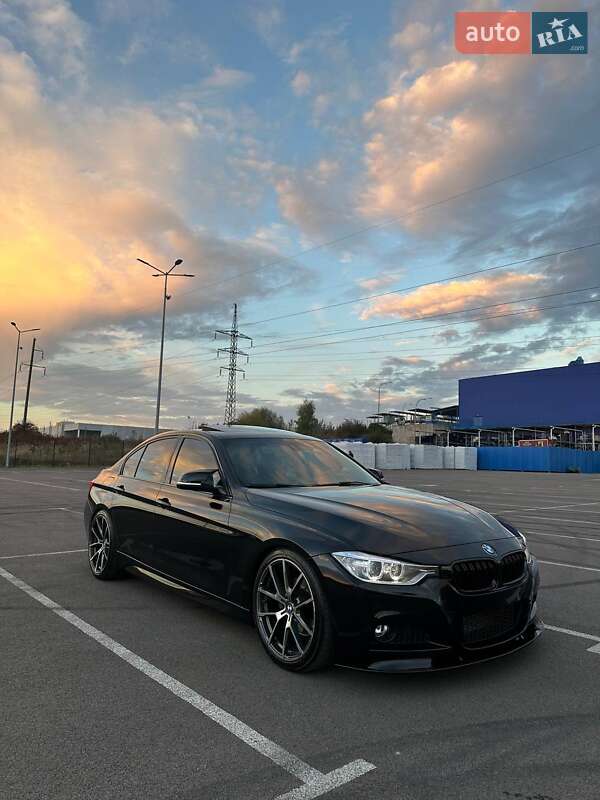Седан BMW 3 Series 2014 в Ровно