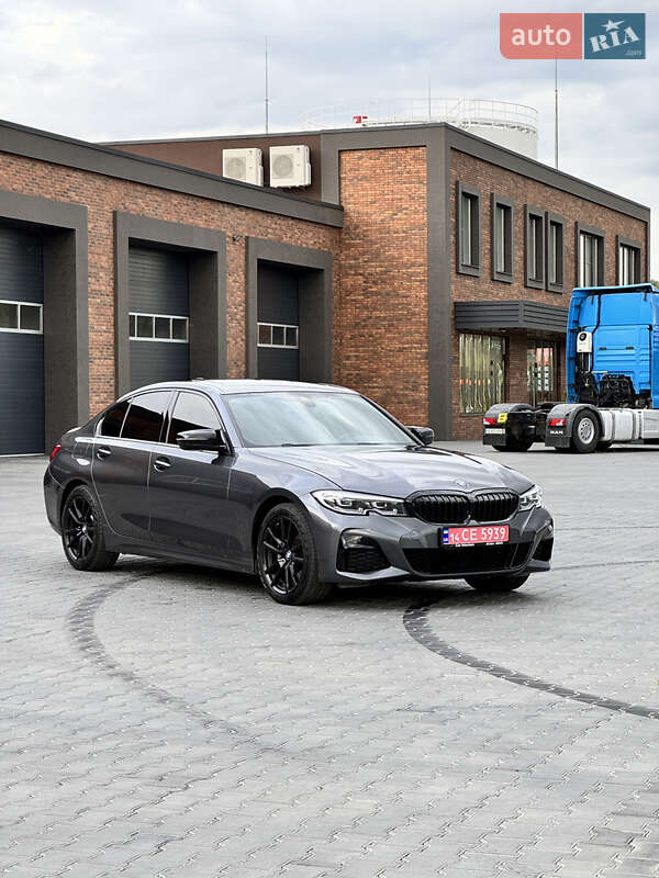 Седан BMW 3 Series 2019 в Черновцах