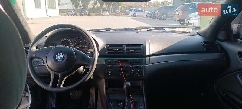 Седан BMW 3 Series 2004 в Киеве