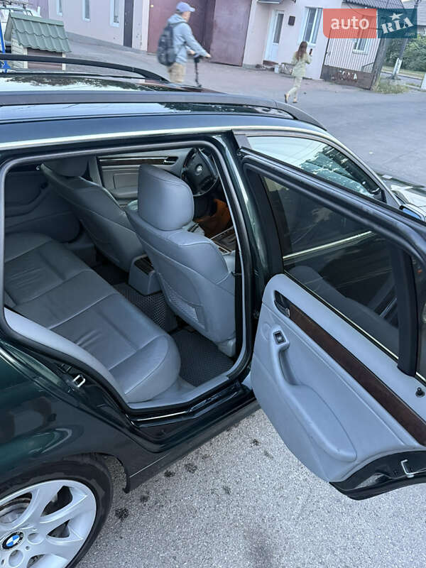 Универсал BMW 3 Series 2001 в Чернигове