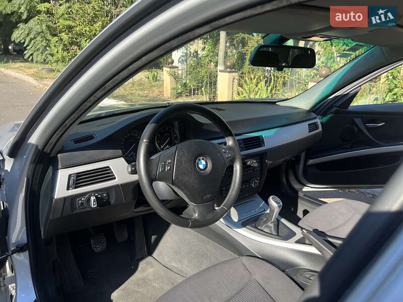 Універсал BMW 3 Series 2009 в Сумах фото 8 Універсал BMW 3 Series 2009 в Сумах