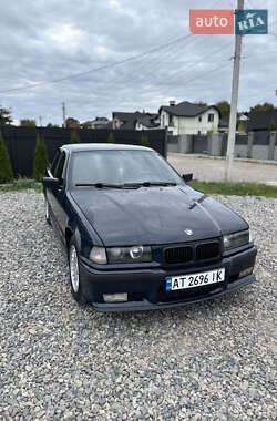 Седан BMW 3 Series 1993 в Коломые