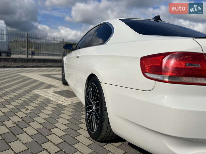 Купе BMW 3 Series 2007 в Рокитном