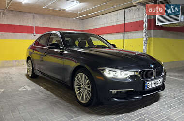 Седан BMW 3 Series 2013 в Кілії