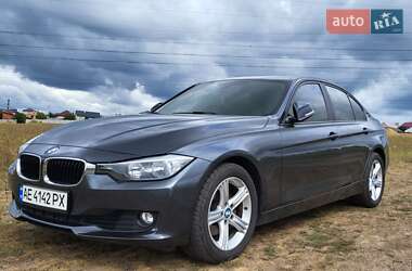 Седан BMW 3 Series 2013 в Днепре