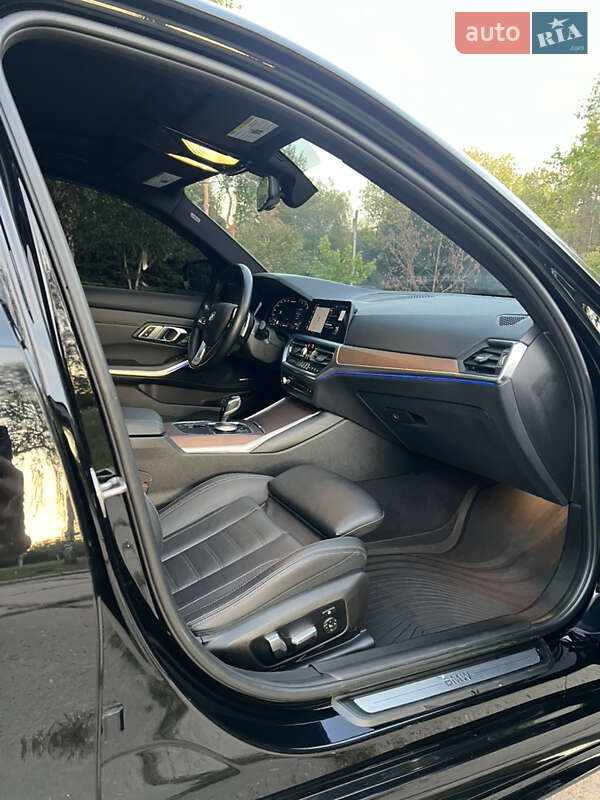 Седан BMW 3 Series 2020 в Харкові