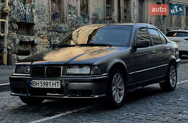 Седан BMW 3 Series 1993 в Одессе