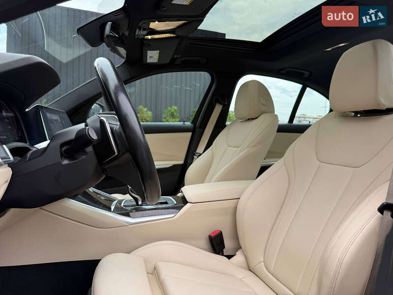 Седан BMW 3 Series 2019 в Киеве
