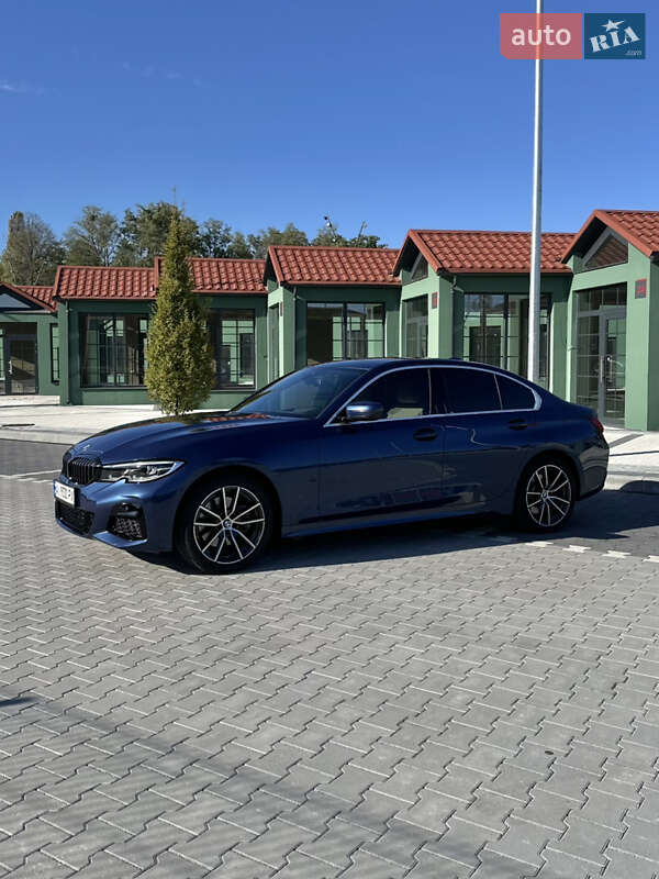 Седан BMW 3 Series 2021 в Ирпене