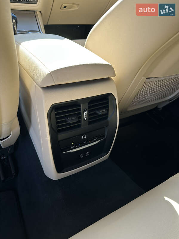 Седан BMW 3 Series 2021 в Ирпене