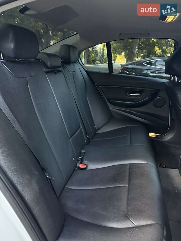 Седан BMW 3 Series 2015 в Одессе фото 26 Седан BMW 3 Series 2015 в Одессе