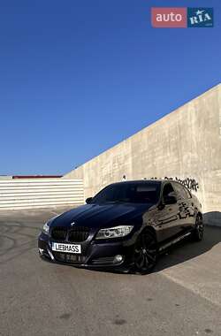 Седан BMW 3 Series 2009 в Львові