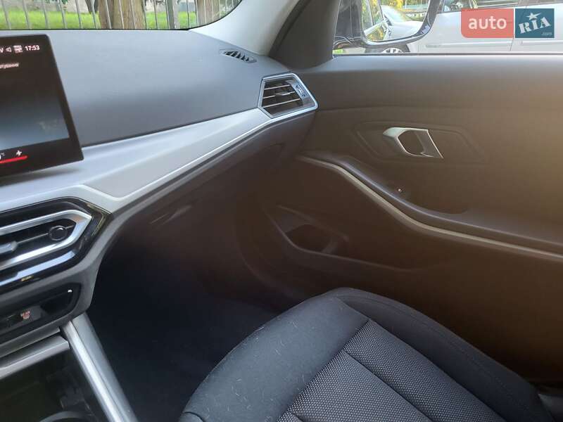 Универсал BMW 3 Series 2022 в Львове