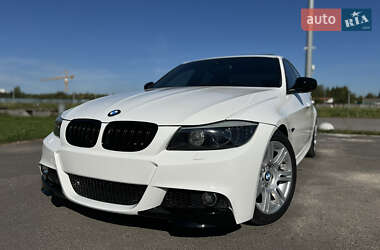 Седан BMW 3 Series 2010 в Львове