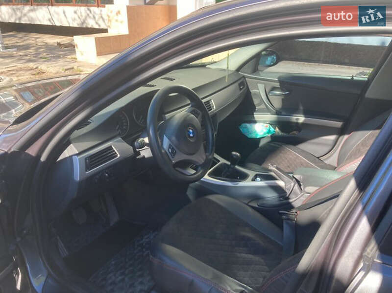 Седан BMW 3 Series 2005 в Ізмаїлі фото 5 Седан BMW 3 Series 2005 в Ізмаїлі